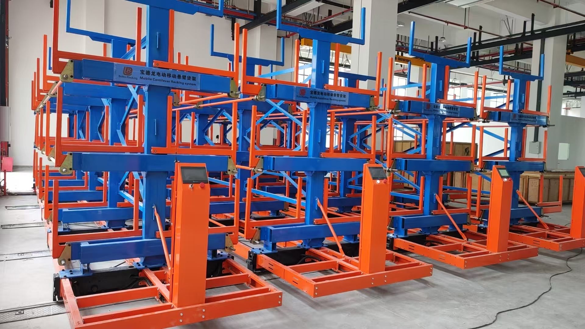 Rolling Mobile Out Cantilever Racking